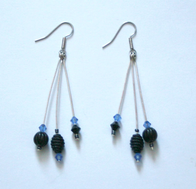 Beading: black blue triple earrings