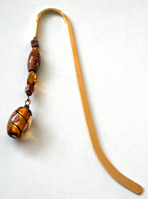 Beading: gold-tone bookmark #10, amber and wood, with gold-colour and roses drop