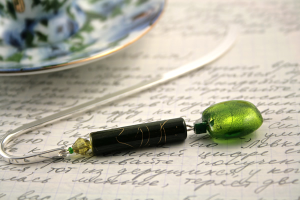 Beading: Silver-tone bookmark #24, green, with green drop, etsy, writing and blue cup