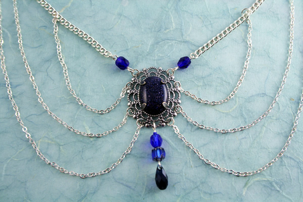 Starry blue decollette necklace, straight, md
