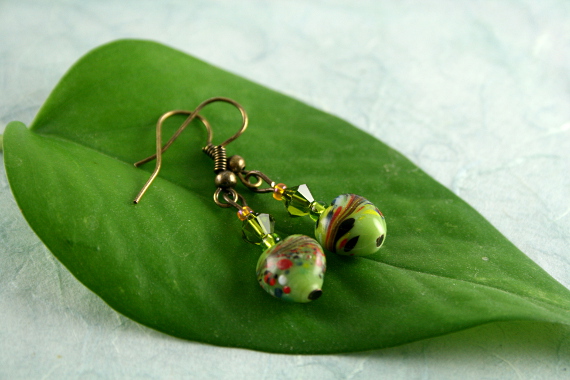 Earrings - Green heart in watercolour, leaf, md