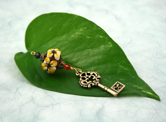Blessingway bead - Earth flower key, md