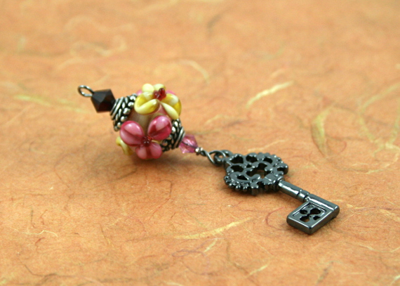Blessingway bead - Meadow flower secret key, md