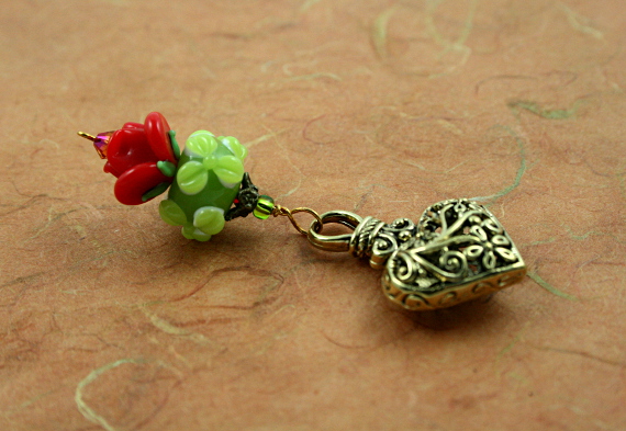 Blessingway bead - Red rose and young leaves golden heart, earth, md