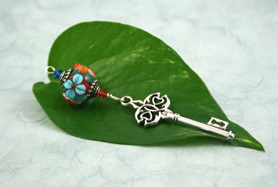 Blessingway bead - Summer blooms key, leaf, md