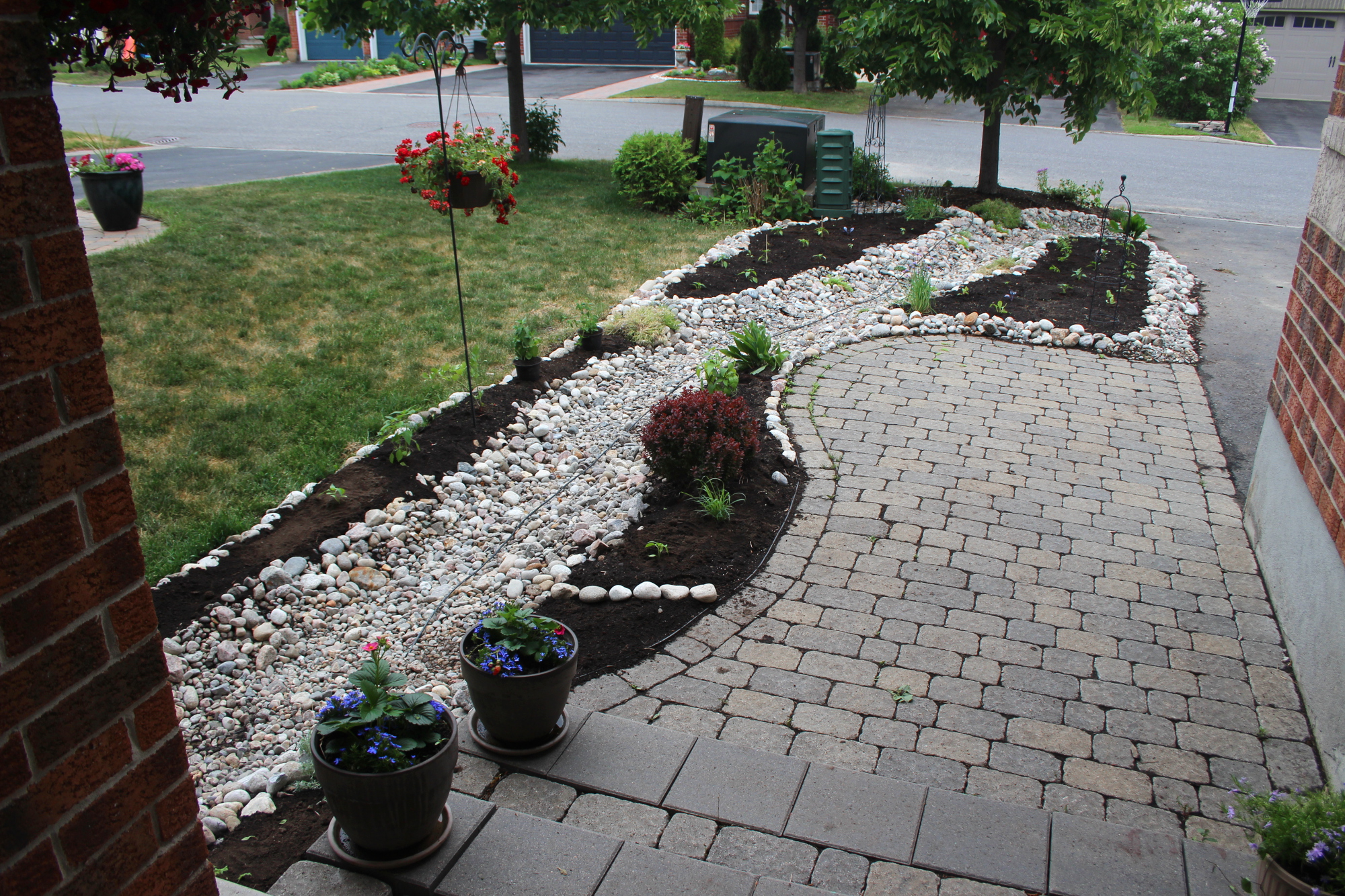 front yard dry river bed landscape design